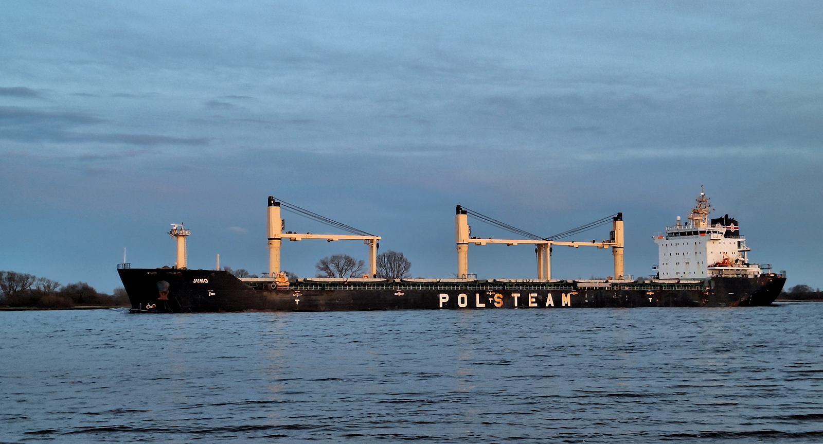 41-Polsteam.jpg