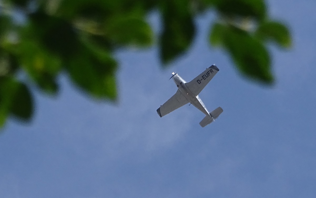 Beechcraft A36 Bonanza a.jpg