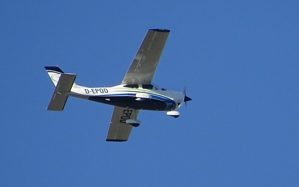 Cessna 177.jpg