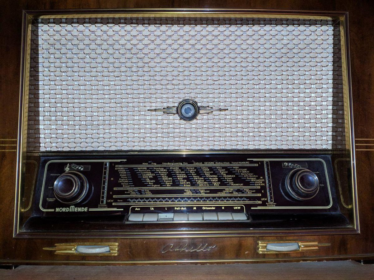 Radio.jpg