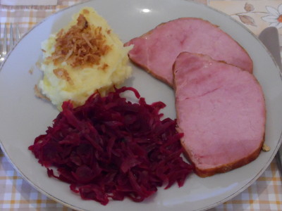 Rotsauerkraut_Kassler.JPG