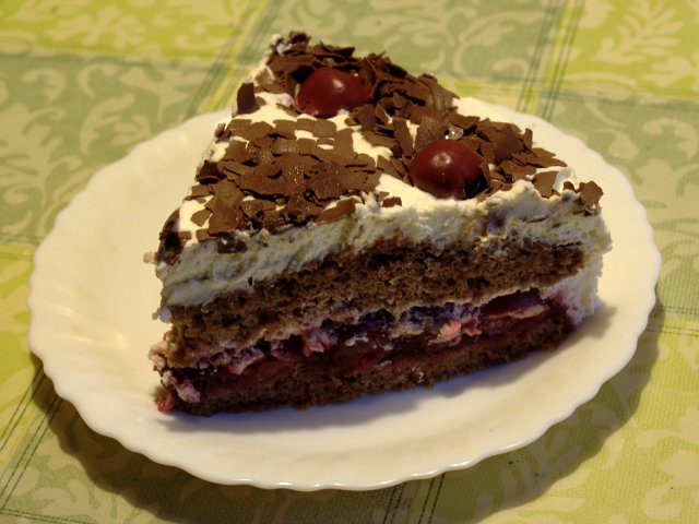 schwarzwaelderkirschtorte.jpg