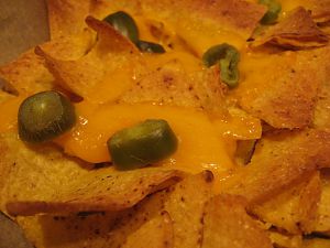 Nachos-cheddar-jalapenos-nachherr-1024x768