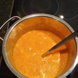 Baccatum Sambal: einkochen und abschmecken