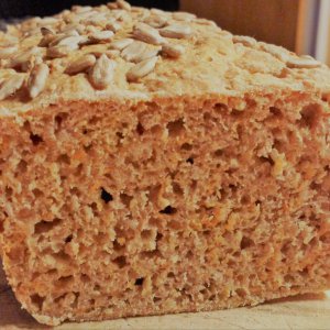 Dinkelmöhrenbrot