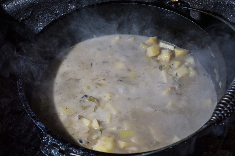 170221_Kartoffelsuppe_Dutch_Oven_16